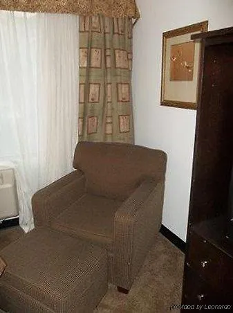 שרלוט Econo Lodge Airport Near Billy Graham Parkway מלון