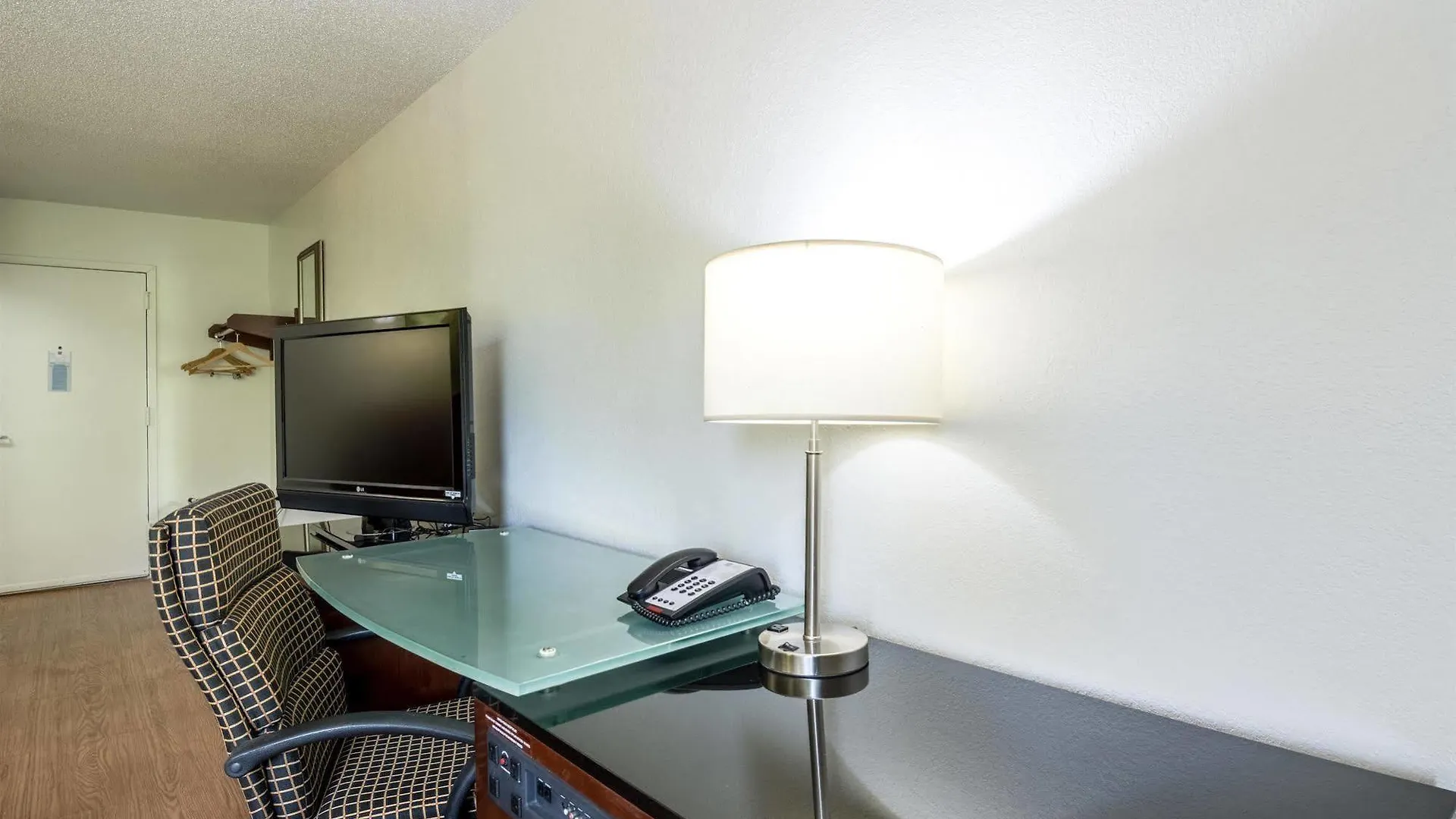 שרלוט Econo Lodge Airport Near Billy Graham Parkway 2*,
